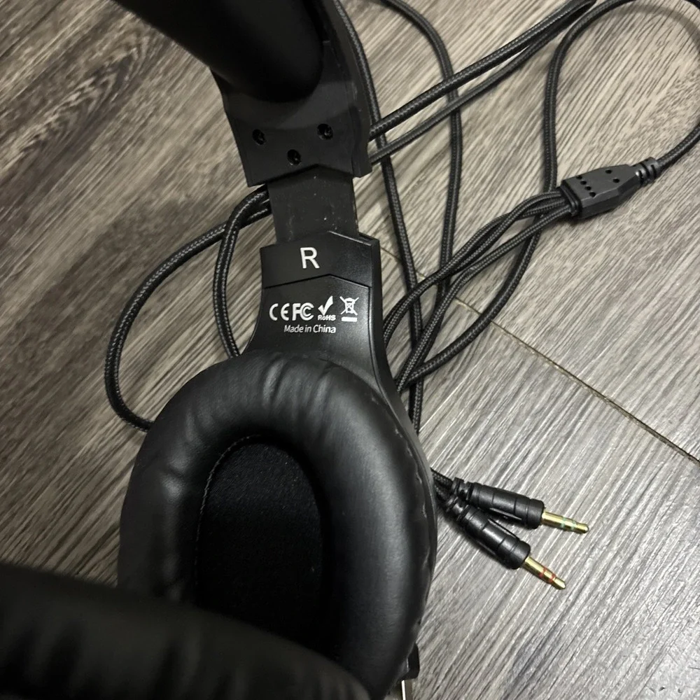 The Unbranded Brand gaming headsets